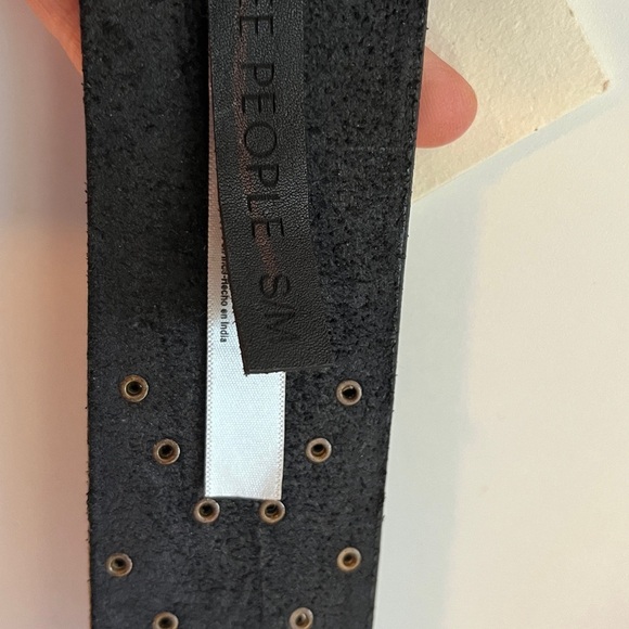Free People Studded Embossed Leather Belt S/M NWT - Picture 5 of 8